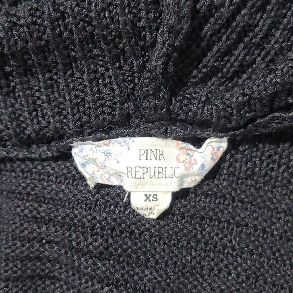 Black Duster Sweater Top Size XS Pink Republic - Picture 2 of 10